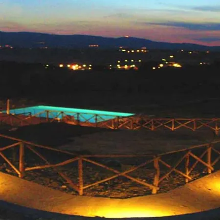 Jacuzzi And Infinity Pool Nestle In Wondrous Gardens That Surround 6 Aptsaircon Colle Umberto (Umbria)