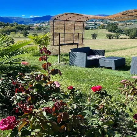 Daire Jacuzzi And Infinity Pool Nestle In Wondrous Gardens That Surround 6 Aptsaircon *