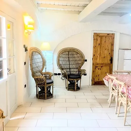 Jacuzzi And Infinity Pool Nestle In Wondrous Gardens That Surround 6 Aptsaircon Colle Umberto